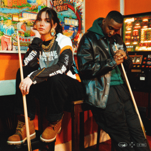 دانلود آهنگ عمر و مومله به نام هله واین