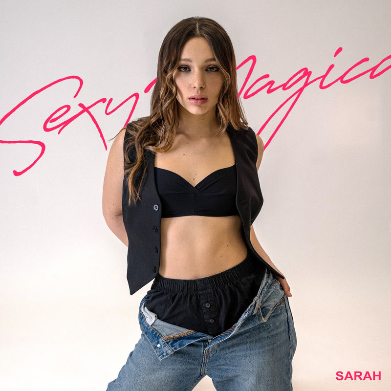 Sexy Magica - Sarah Toscano