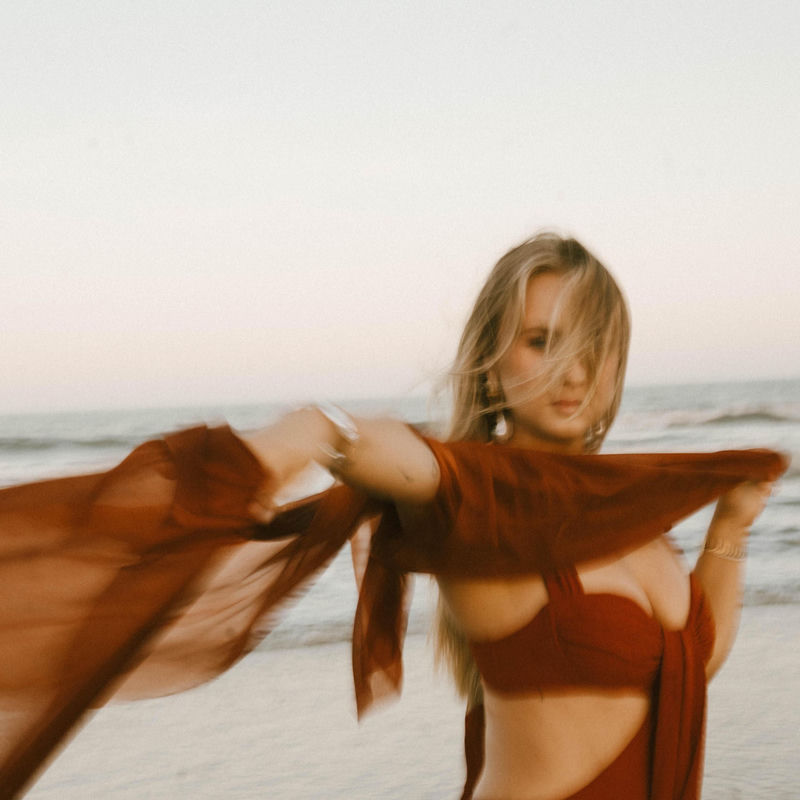 Too Much Of A Good Thing - Ashley Kutcher