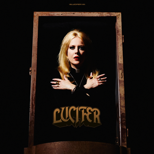ات د مورچوری (هالووین ادیت) (At The Mortuary (Halloween Edit)) - لوسیفر (Lucifer)